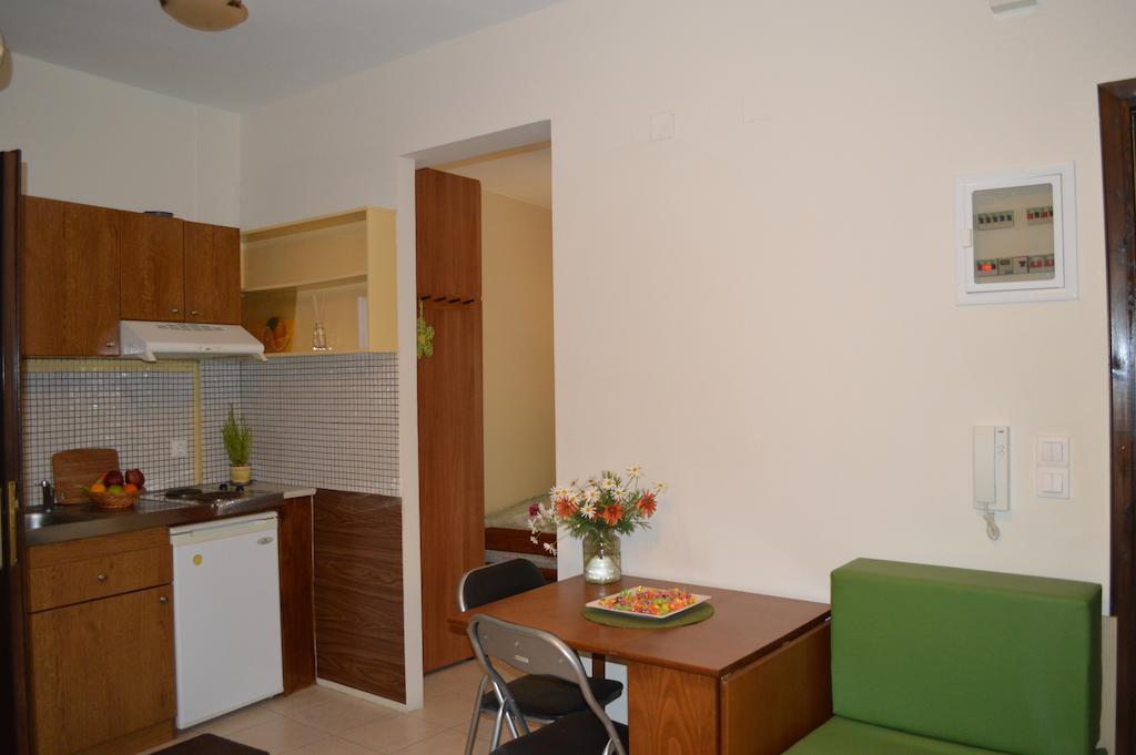 Home Suites Херсонисос Стая снимка